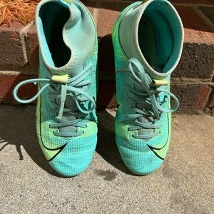 Nike cleats size 2- excellent condition